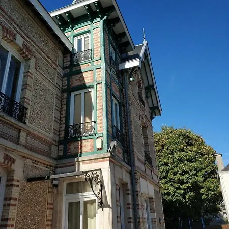 Calme Et Repos En Ville Chalons en Champagne Exterior photo